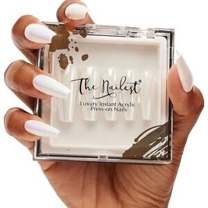 The Nailest – Unicorn Chrome Press-On Nails